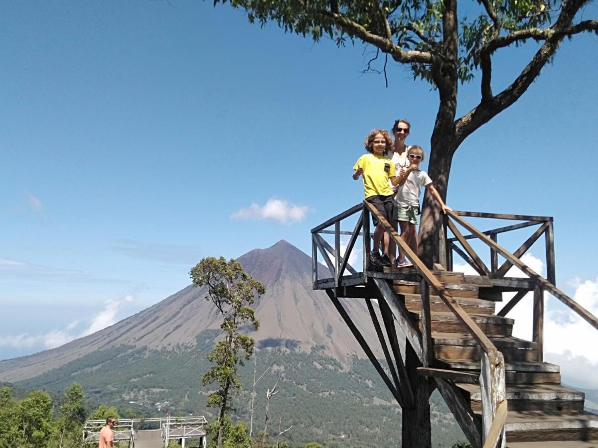 Arnolds Familly Homestay Bajawa Zewnętrze zdjęcie