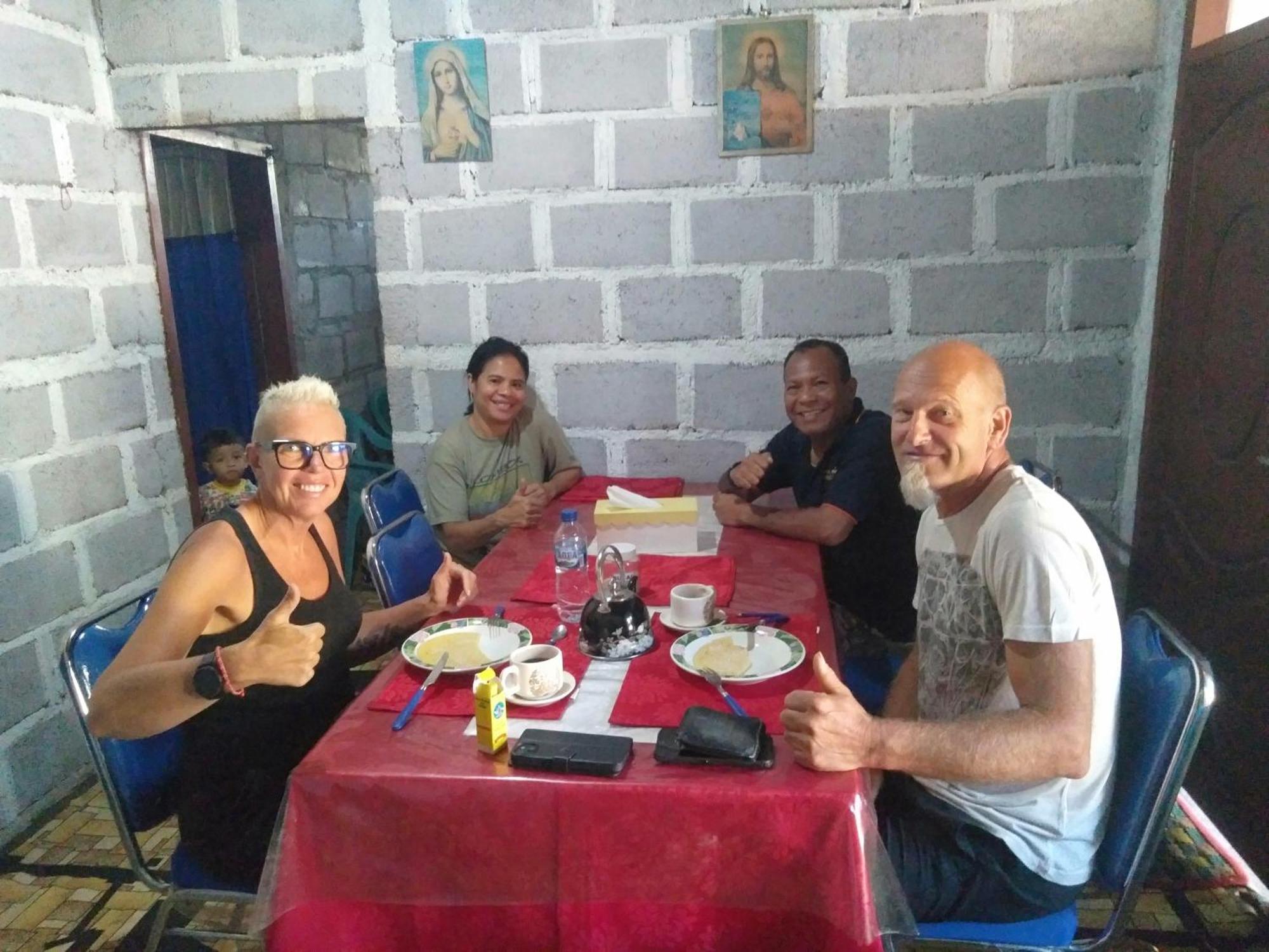 Arnolds Familly Homestay Bajawa Zewnętrze zdjęcie