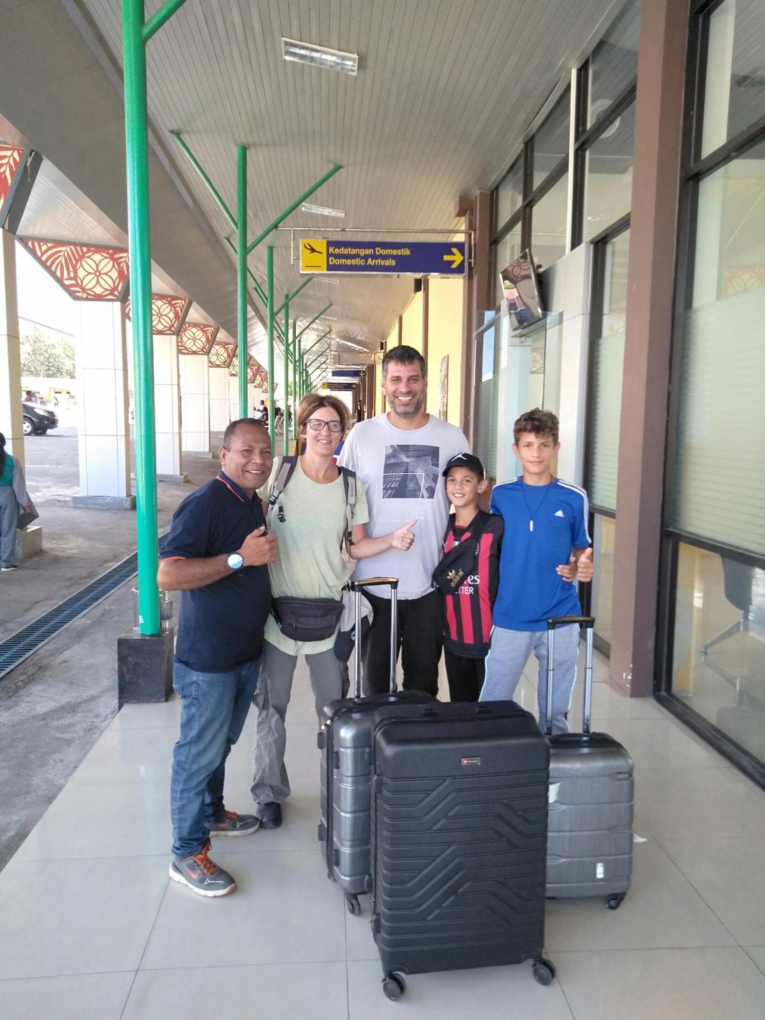 Arnolds Familly Homestay Bajawa Zewnętrze zdjęcie